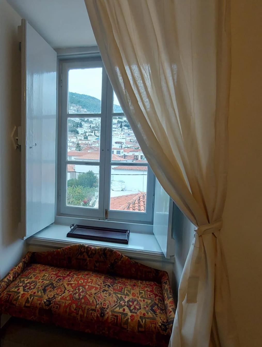 Danae Port House Apartment Hydra  Bagian luar foto